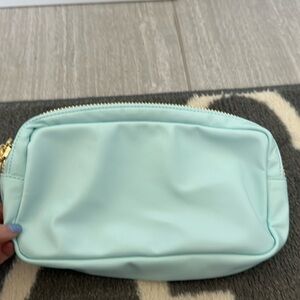 Stoney clover small pouch
